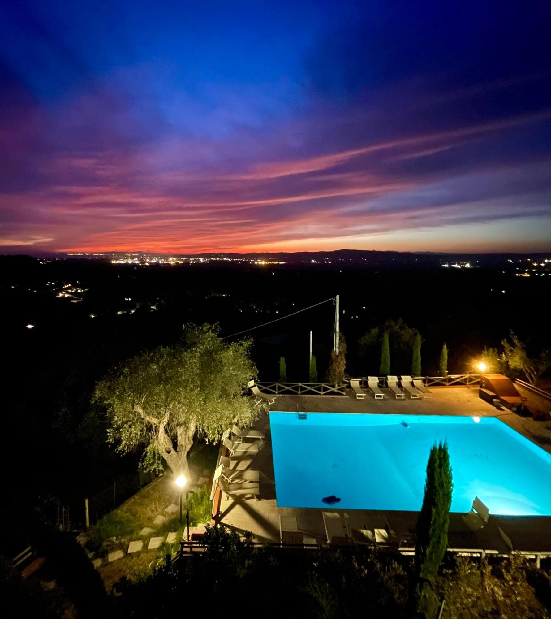 Madonna Del Poggio Cav Aparthotel Scarlino Exterior foto
