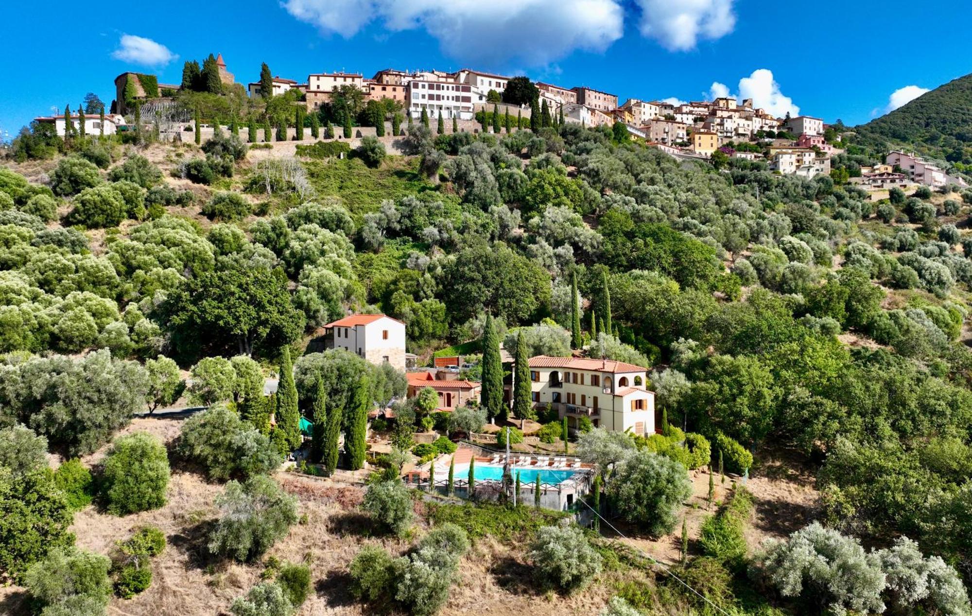 Madonna Del Poggio Cav Aparthotel Scarlino Exterior foto