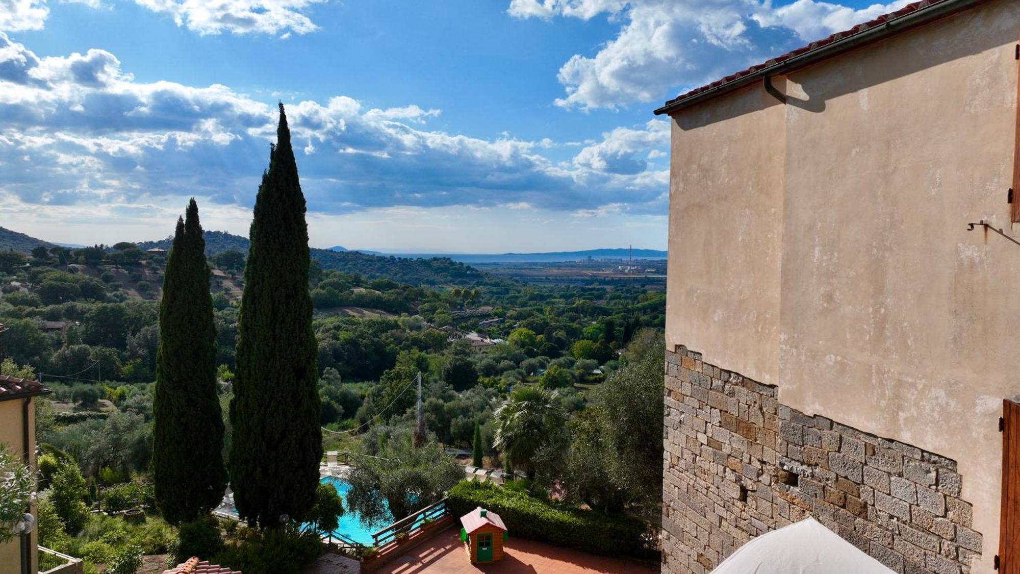 Madonna Del Poggio Cav Aparthotel Scarlino Exterior foto