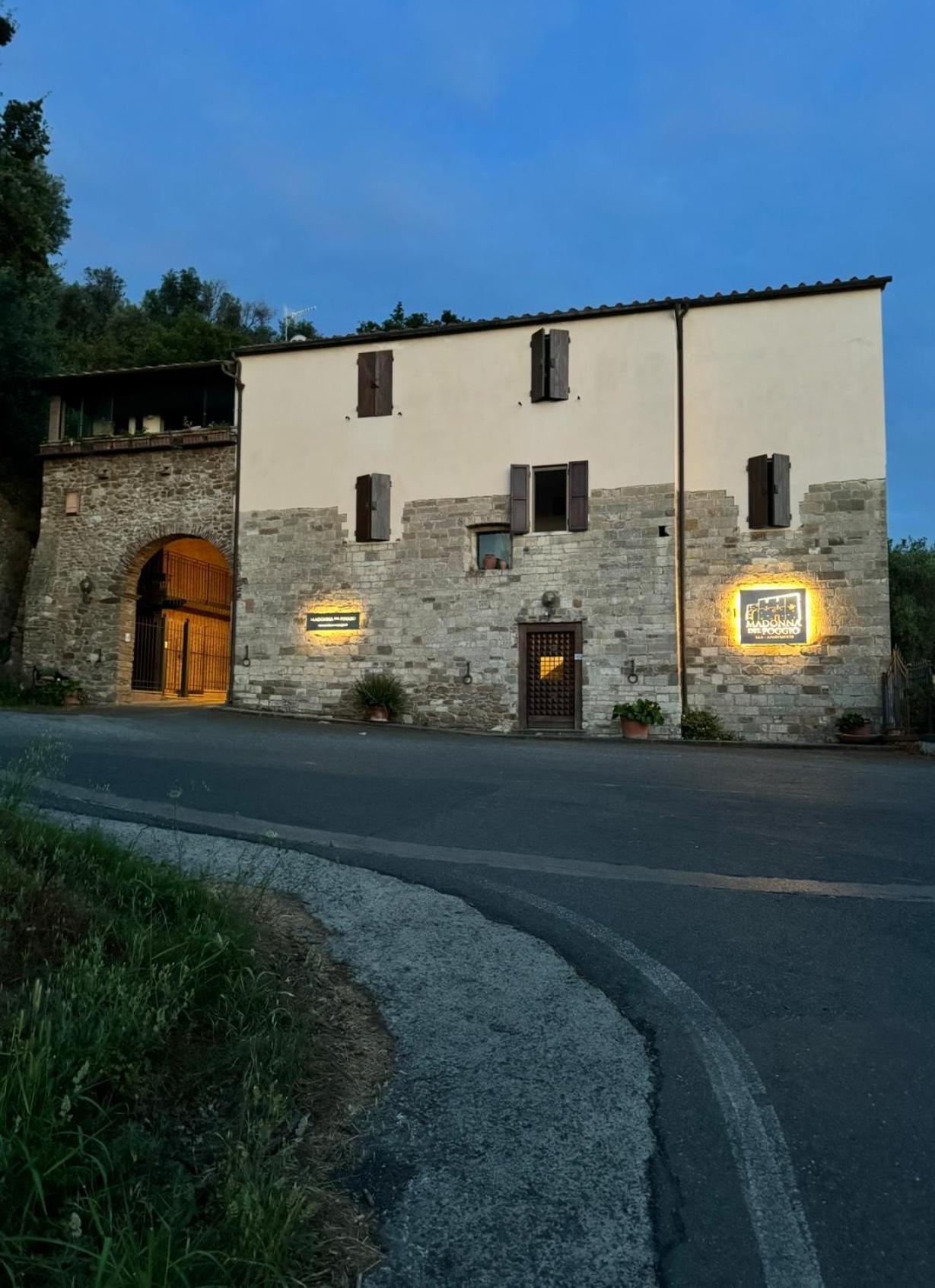 Madonna Del Poggio Cav Aparthotel Scarlino Exterior foto