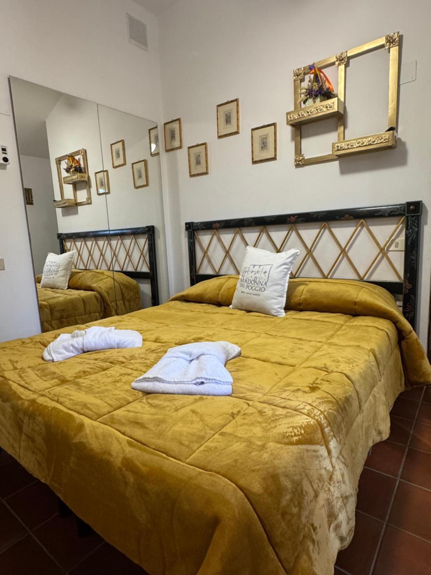Madonna Del Poggio Cav Aparthotel Scarlino Exterior foto